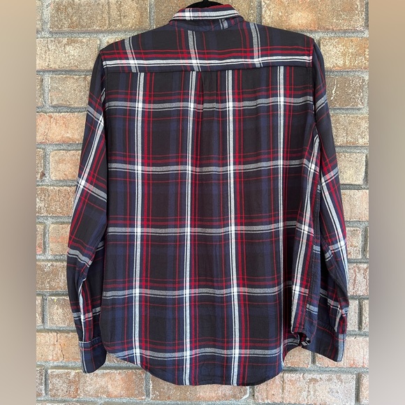 Levi’s Plaid Ultimate Boyfriend Fit Women’s Button Down Shirt - Size M - Picture 2 of 7
